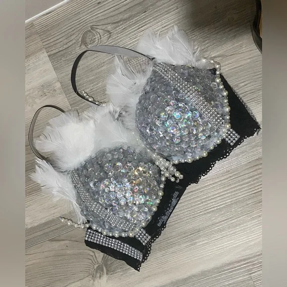 No Boundaries Intimates Sleepwear Diy Feathered Jeweled Bra